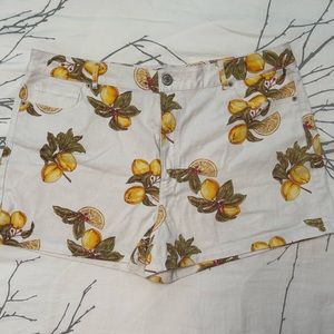 Forever 21- White lemon stretch Jean shorts- size 16